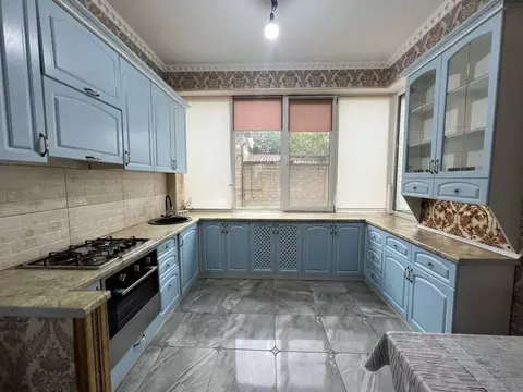 2-к кв. Кабардино-Балкария, Нальчик Балкарская ул. (74.0 м)