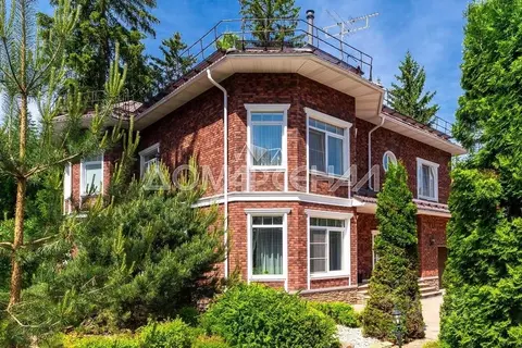 Дом в Москва д. Уварово, ул. Ирбис, 108 (600 м)