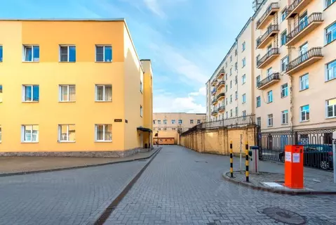 Офис в Санкт-Петербург Заозерная ул., 8 (83 м)