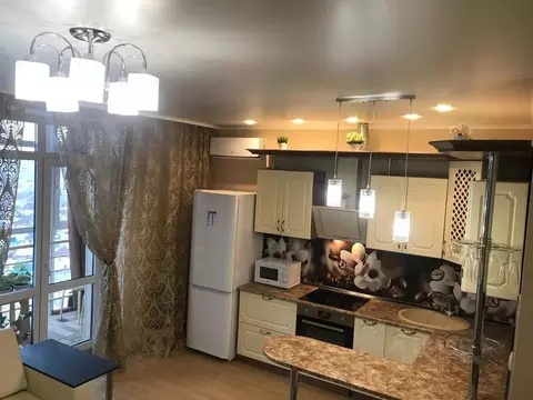 Студия Тюменская область, Тюмень ул. Тимофея Чаркова, 79 (28.2 м)