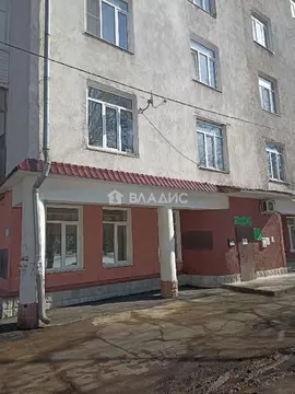 Продается 3-комнатная квартира