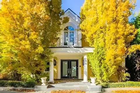 Дом в Краснодарский край, Сочи Виноградная ул., 18/9 (310 м)