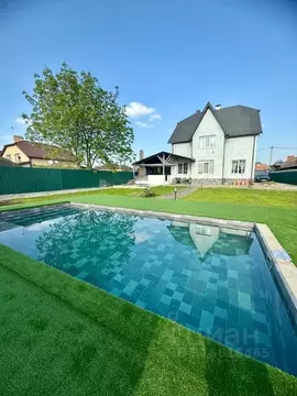 Дом в Краснодарский край, Краснодар ул. Яснополянская, 39 (250 м)