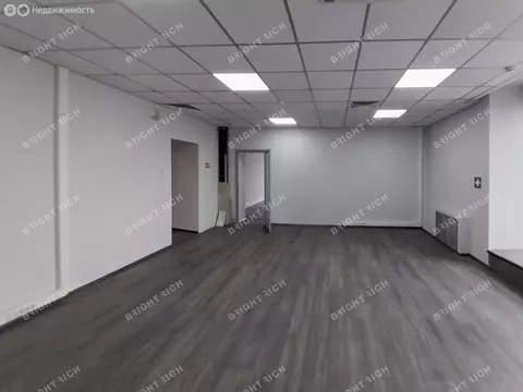 Офис (691.8 м)