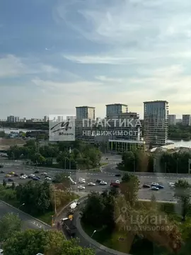 Продается 3-комнатная квартира