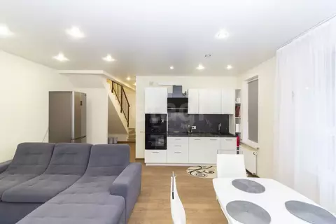 Таунхаус в Тюменская область, Тюменский муниципальный округ, д. ...