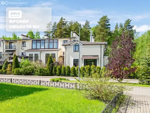 3-комнатная квартира: посёлок Солнечное, Средняя улица, 8к11 (221 м)