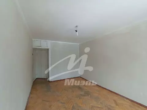 Продается 3-комнатная квартира