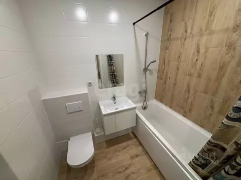 Студия Тюменская область, Тюмень ул. Тимофея Чаркова, 87 (27.0 м)