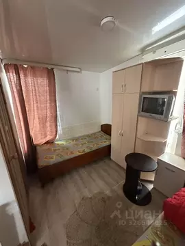 1-к кв. Крым, Феодосия ул. Баранова, 23 (10.0 м)
