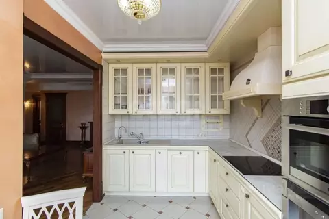 2-к кв. Тюменская область, Тюмень ул. Максима Горького, 68к1 (87.3 м)