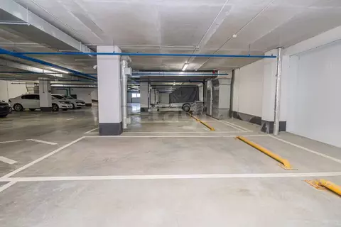 Гараж в Тюменская область, Тюмень ул. Алматинская, 2 (14 м)