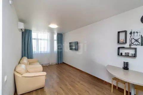 1-к кв. Тюменская область, Тюмень ул. Тимофея Чаркова, 87 (44.4 м)