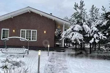 Дом в Ленинградская область, Приозерский район, Ларионовское с/пос, ...