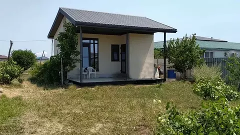 Дом в Краснодарский край, Темрюкский район, Новотаманское с/пос, пос. ...