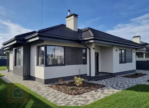 Дом в Крым, Сакский район, с. Суворовское ул. Суворовская, 1А (100 м)