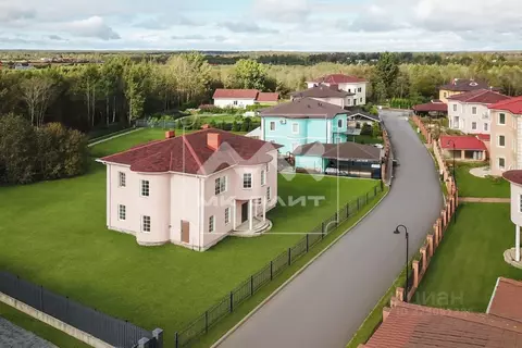 Дом в Ленинградская область, Ломоносовский район, Ропшинское с/пос, ...