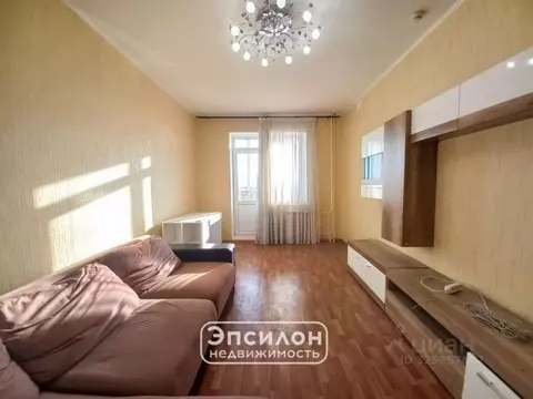 2-к кв. Курская область, Курск просп. Вячеслава Клыкова, 92 (73.8 м)