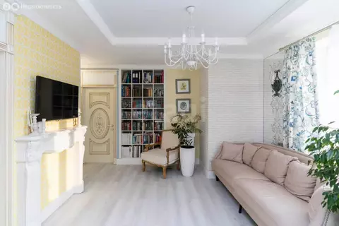 3-комнатная квартира: Тюмень, улица Пермякова, 75 (63.8 м)