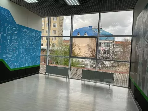 Помещение свободного назначения в Краснодарский край, Краснодар ул. ...