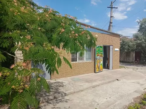 Торговая площадь в Крым, Феодосия ул. Московская, 32А (93 м)