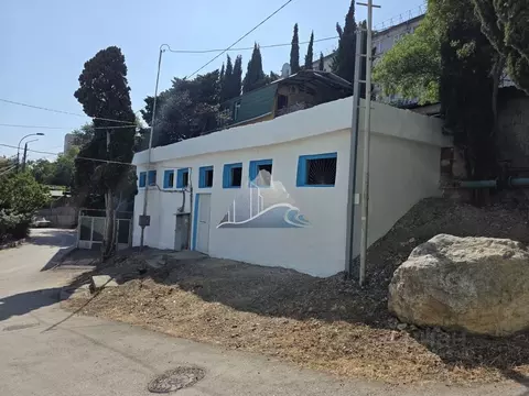 Торговая площадь в Крым, Ялта муниципальный округ, Кореиз пгт ул. ...