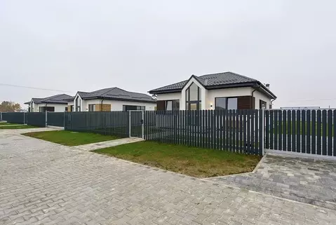 Дом в Калининградская область, Гурьевский муниципальный округ, пос. ...