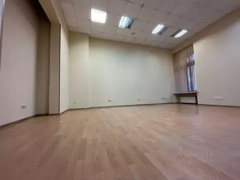 Офис в Санкт-Петербург Итальянская ул., 2 (745 м)