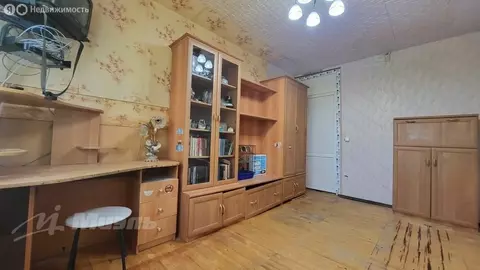 3-комнатная квартира: посёлок городского типа Ильинский, Опаринская ...