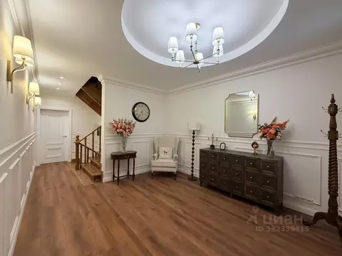 Коттедж в Москва Осенняя ул., 25К7 (300 м)
