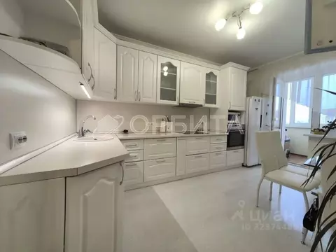 2-к кв. Тюменская область, Тюмень ул. Пермякова, 78к4 (66.3 м)