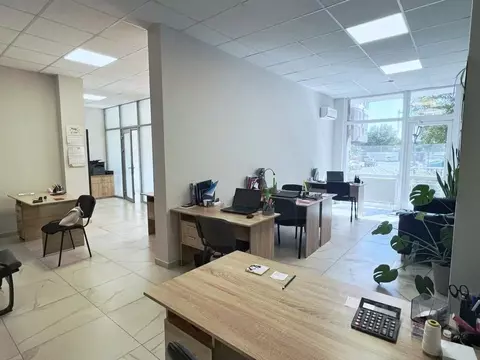 Помещение свободного назначения в Краснодарский край, Краснодар Имени ...