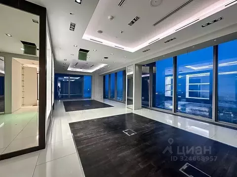 Офис в Москва 1-й Красногвардейский проезд, 21с1 (400 м)