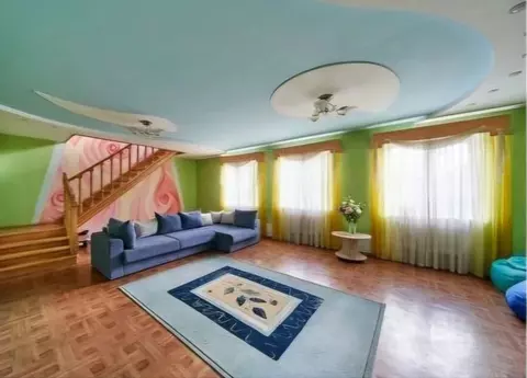 Дом в Крым, Симферопольский район, Молодежное пгт ул. Персиковая, 3 ...