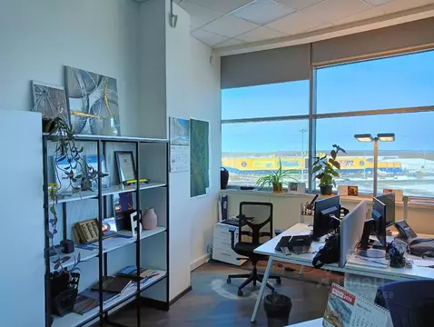 Помещение свободного назначения в Ханты-Мансийский АО, Ханты-Мансийск ...