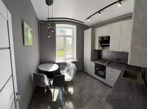 2-к кв. Санкт-Петербург Среднеохтинский просп., 25/19 (56.0 м)