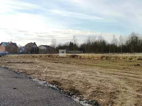 Продается участок в пос. Красное