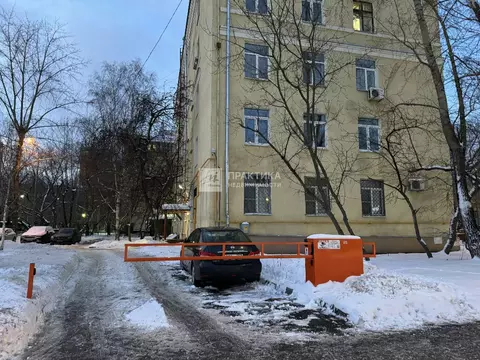 Продается 4-комнатная квартира