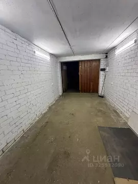 Гараж в Московская область, Красногорск Успенская ул., 1 (18 м)