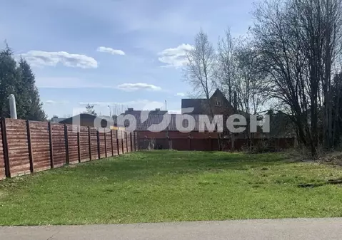 Продается участок в пос. ЛМС