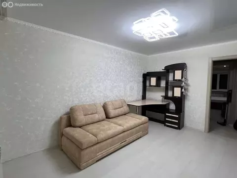 2-комнатная квартира: Калуга, Карачевская улица, 1 (44 м)