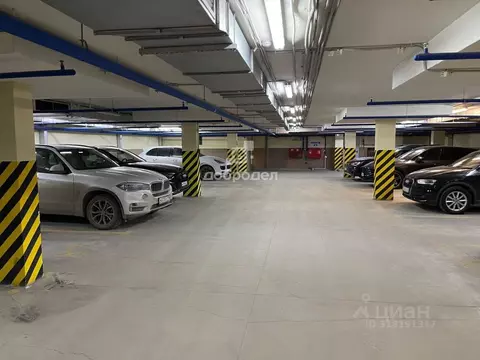 Гараж в Свердловская область, Екатеринбург ул. Куйбышева, 21 (18 м)