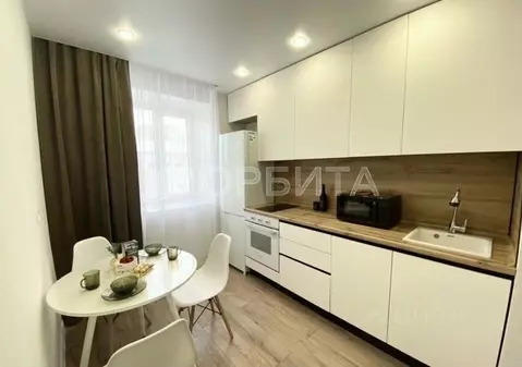 1-к кв. Тюменская область, Тюмень ул. Таллинская, 2Б (36.1 м)