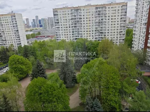 Продается 3-комнатная квартира