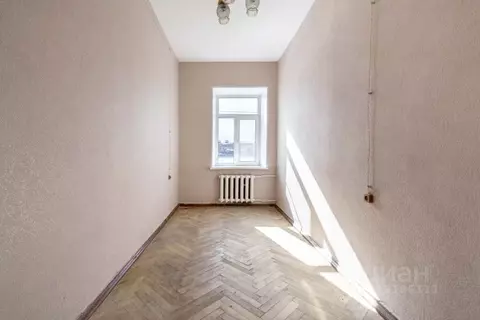 Комната Санкт-Петербург Малоохтинский просп., 10 (11.7 м)