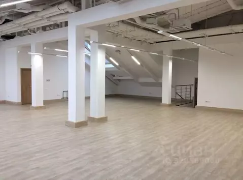 Офис в Санкт-Петербург Малая Морская ул., 18 (225 м)