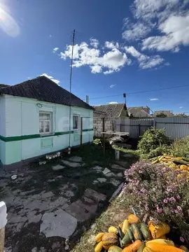 Дом в Белгородская область, Корочанский район, Ломовское с/пос, с. ...