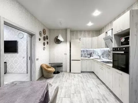 2-к кв. Тюменская область, Тюмень Комбинатская ул., 54к1 (58.0 м)