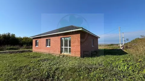 Дом в Башкортостан, Кушнаренковский сельсовет, с. Кушнаренково ул. ...