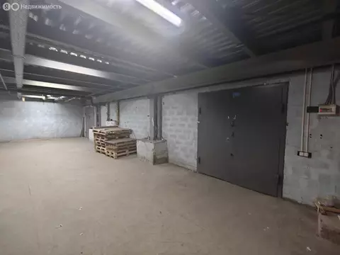 Склад (1001.1 м)